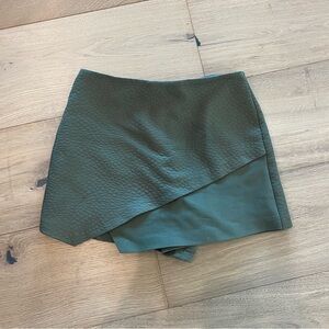 Topshop Green Textured Mini Skort - Altered to XXS or 00